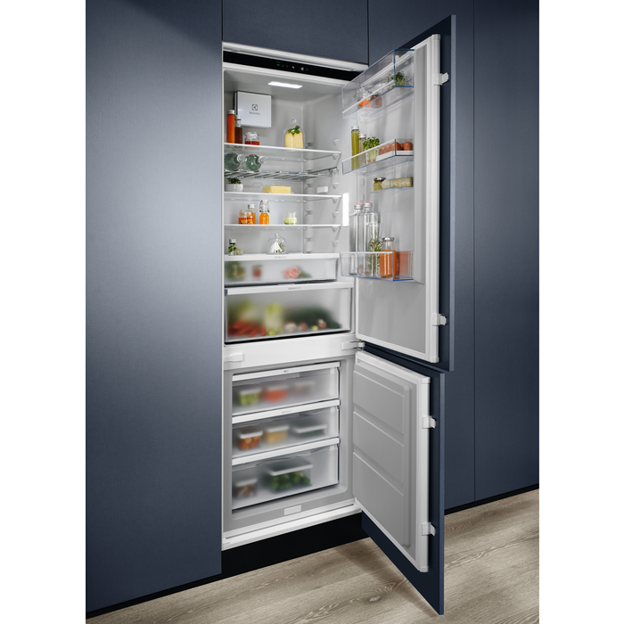 Electrolux - Frigorífico combi integrable - ENG7TE75S