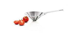 El colador chino con tomates