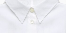 Una camisa blanca perfectamente planchada